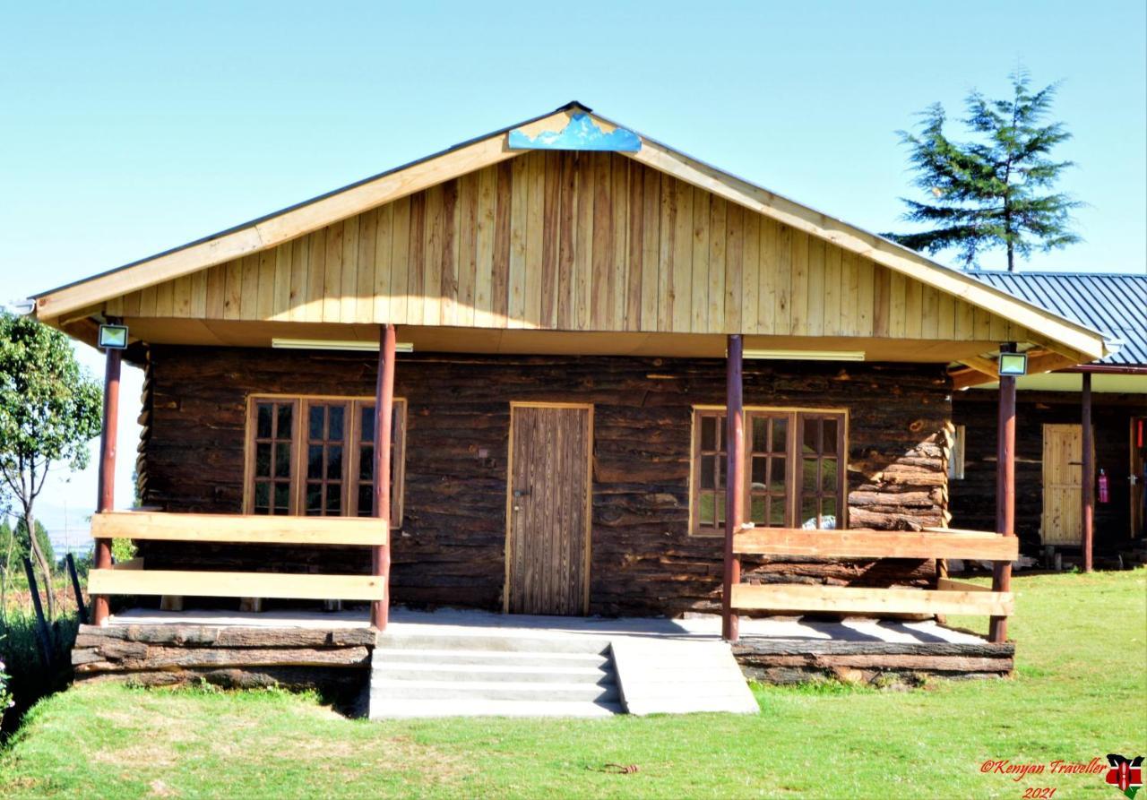 The Wonky House Timau Exterior foto